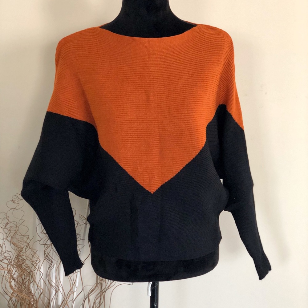 LOVELY LONG SLEEVE TOP